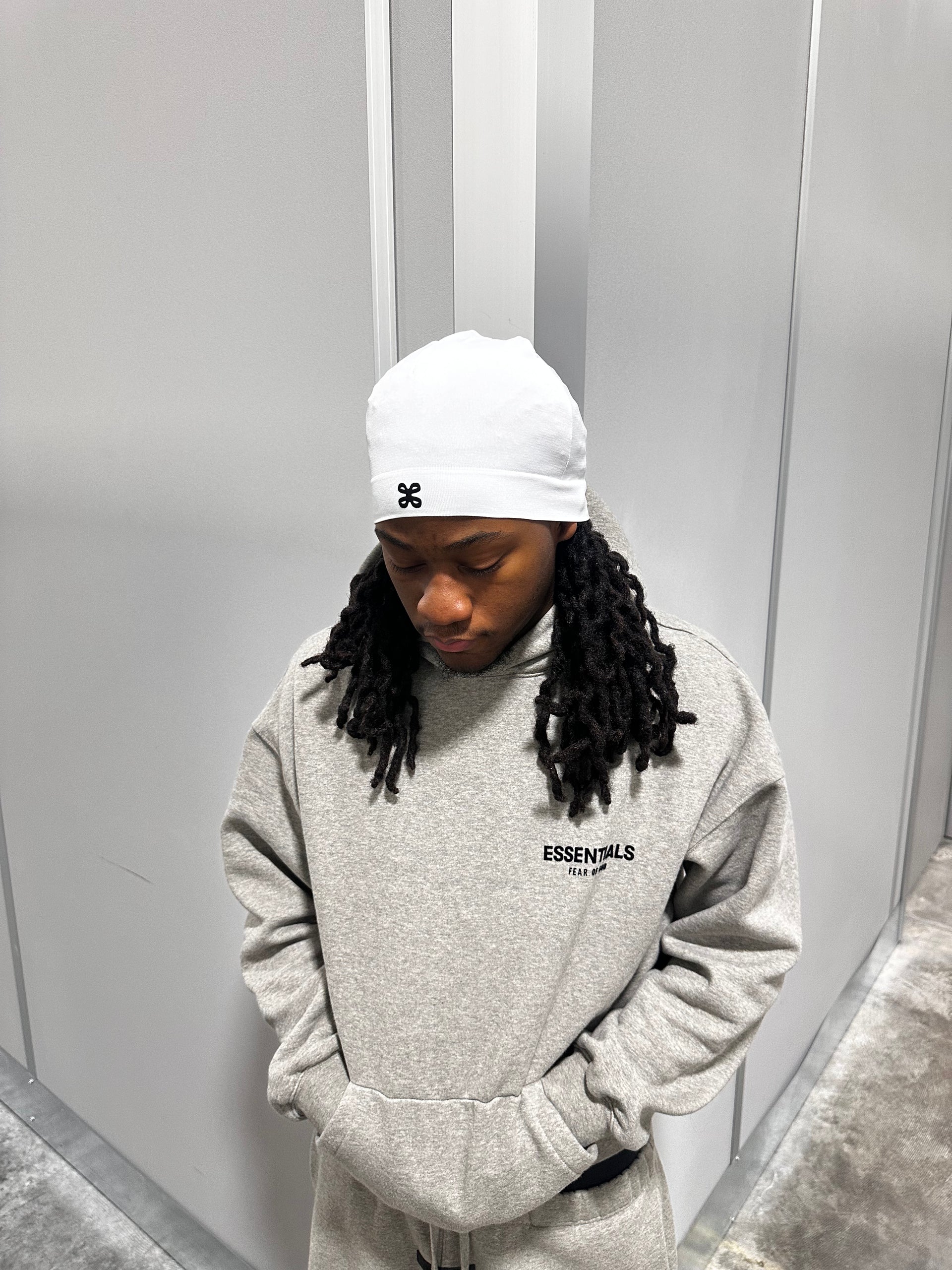 PLAIN WHITE PV SKULL CAP